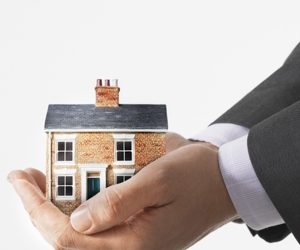 Aussies Putting Savings in Properties